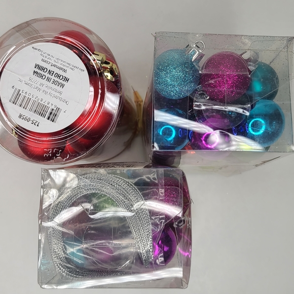 Small Round Ornaments Colorful and Red - Picture 10 of 10